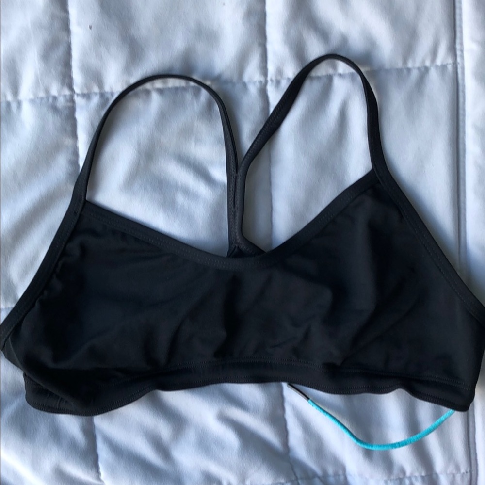 Jolyn bikini top
